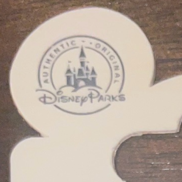 Brand New Disney Mickey Mouse Chandelier Dangle Earrings - Picture 6 of 6